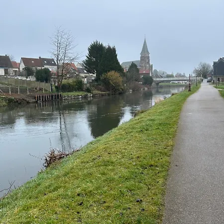 Au Bord Du Halage * Pont-Rémy